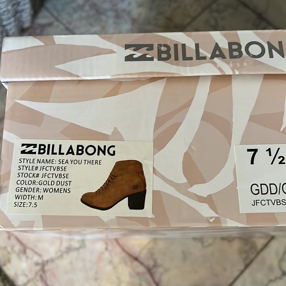 Billabong Gold Dust boots Brand new, with box. - Picture 4 of 4